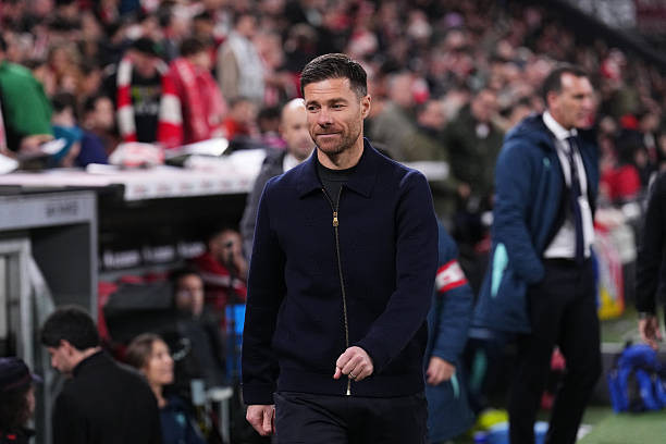 Real Madrid lột xác với sơ đồ 3-5-2 của HLV Xabi Alonso