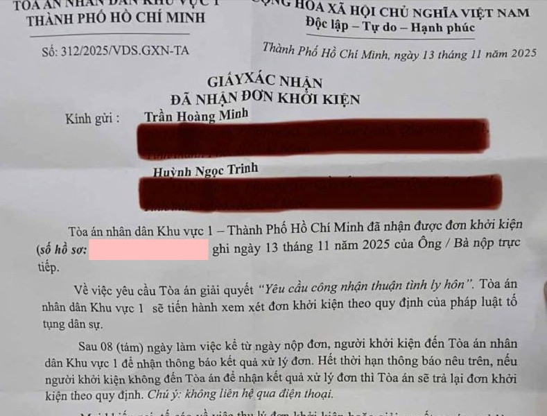 Ca sĩ Bình Tinh và chồng Nhật Minh ly hôn sau 20 năm gắn bó