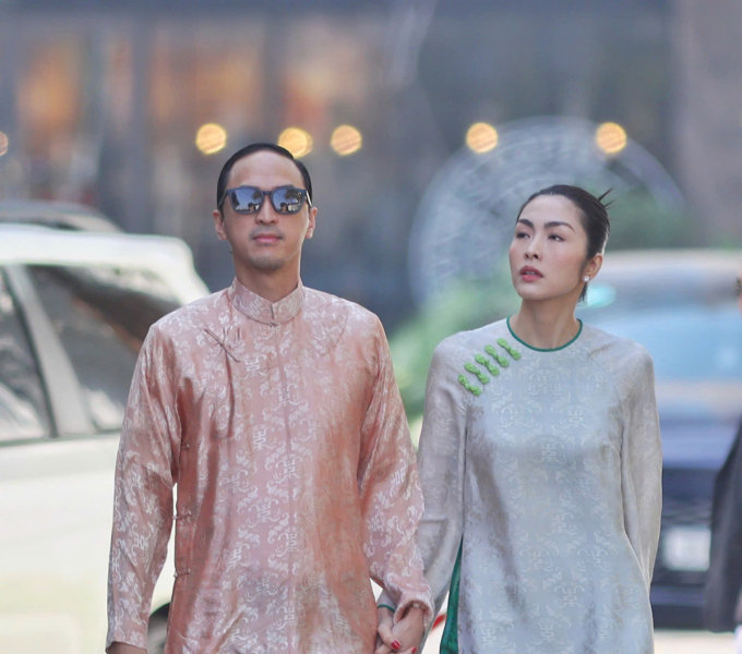 Vợ chồng Tăng Thanh Hà diện áo dài tại lễ cưới Tiên Nguyễn