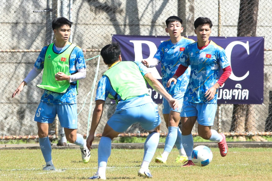 Thắng đậm U22 Lào, U22 Malaysia trực tiếp thách thức Việt Nam