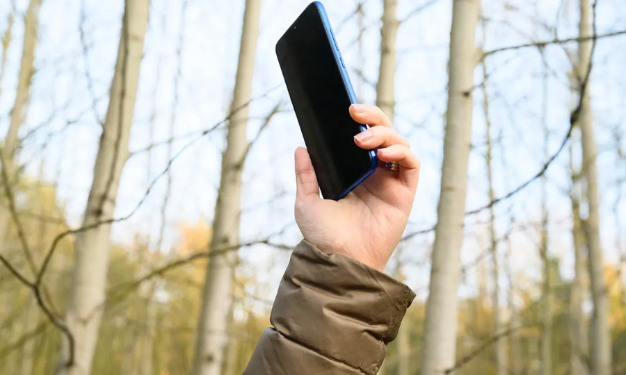 Mẹo khắc phục sóng điện thoại yếu trên iPhone và Android