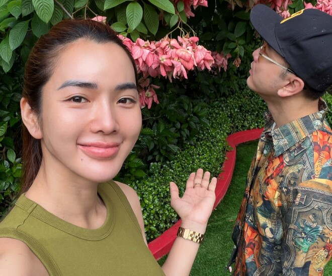 Vợ Ưng Hoàng Phúc hài hước 'trách' chồng sau 10 năm gắn bó