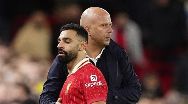 Liverpool vs Brighton: Áp lực ngàn cân cho HLV Arne Slot