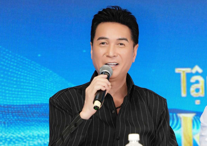 Danh ca Nguyễn Hưng: Phong độ tuổi 68 và cuộc sống tại Mỹ