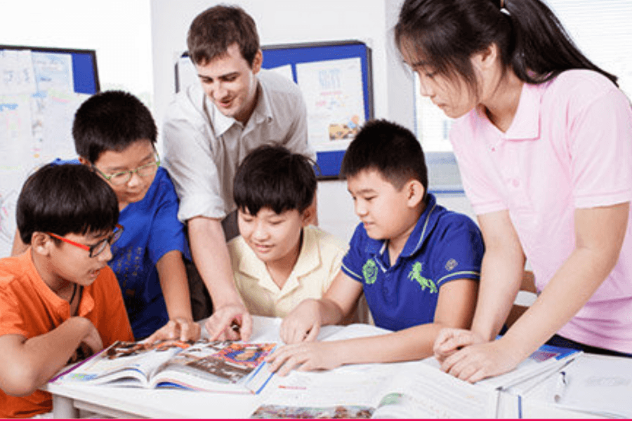 Hộ kinh doanh luyện thi ngoại ngữ có phải theo Thông tư 29?