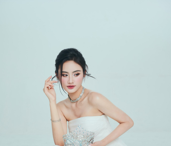 Hoa hậu Ý Nhi: Cuộc sống ở Úc, dậy từ 4h và tiết kiệm 30 triệu/tháng
