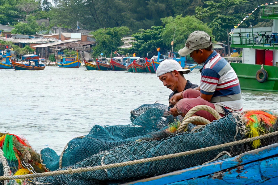 Hồn biển còn neo giữa phố?