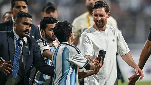 Chuyến du đấu của Messi tại Ấn Độ: Kỳ vọng và thất vọng
