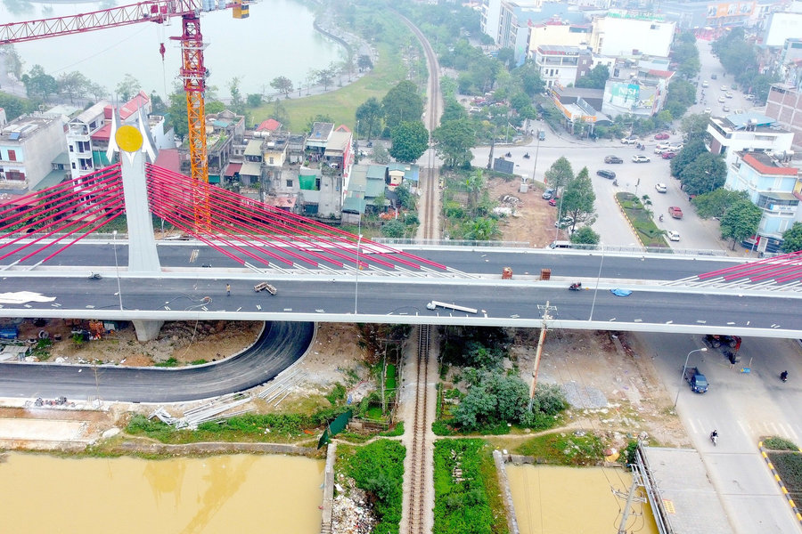 Cầu dây văng đầu tiên tại Thanh Hóa sắp thông xe kỹ thuật