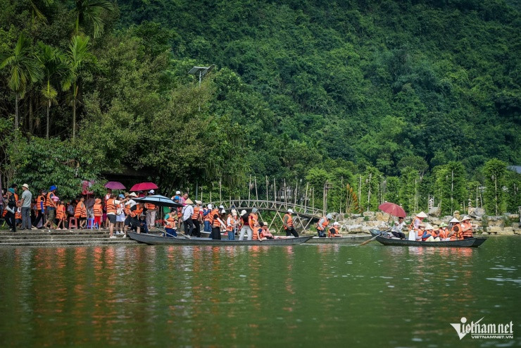 Thung Nham Ninh Bình: Chiêm ngưỡng vũ điệu ngàn chim lúc hoàng hôn