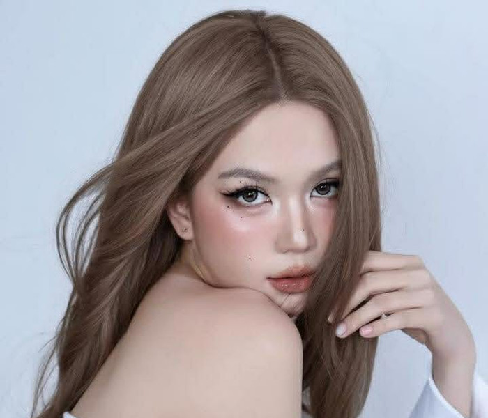Ngọc Trinh thu hút chú ý với bộ ảnh phong cách tối giản