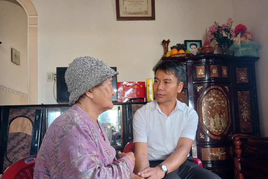 Nỗi đau tột cùng của người vợ liệt sĩ