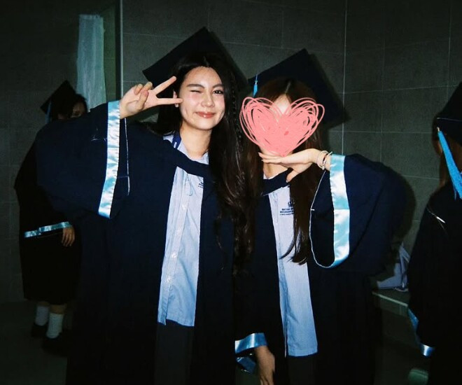 Hạt Dẻ nhà Quyền Linh khoe nhan sắc rạng rỡ trong bộ ảnh kỷ yếu