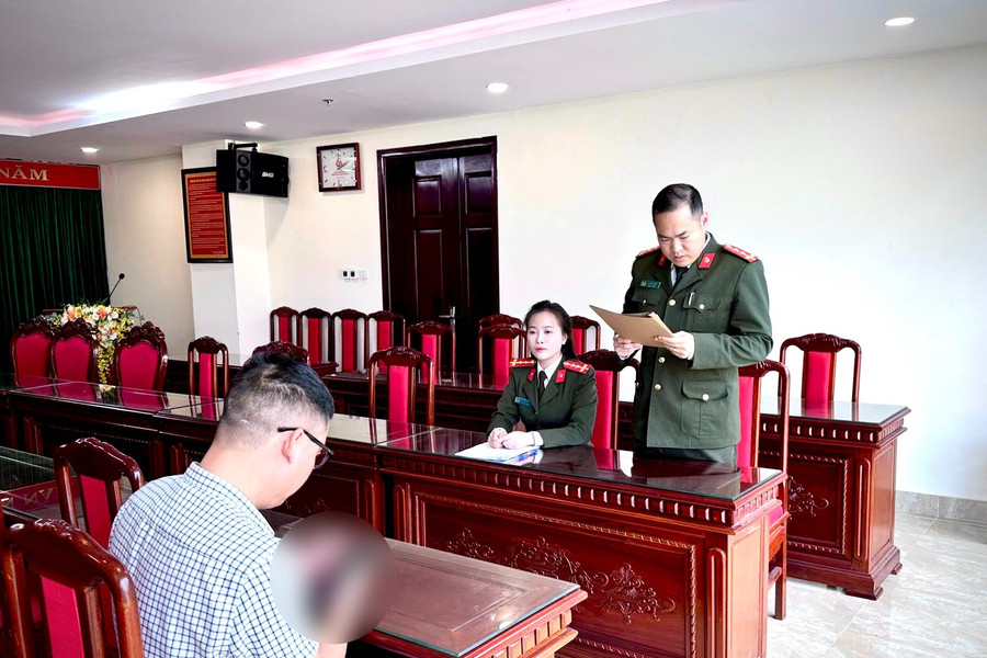 Lào Cai: Xử phạt người đàn ông báo chốt Cảnh sát giao thông trên Zalo