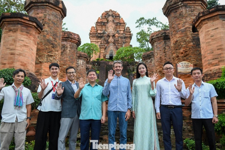 Khánh Hòa: Chiêm ngưỡng vẻ đẹp Tháp Bà Po Nagar cùng Hà Trúc Linh