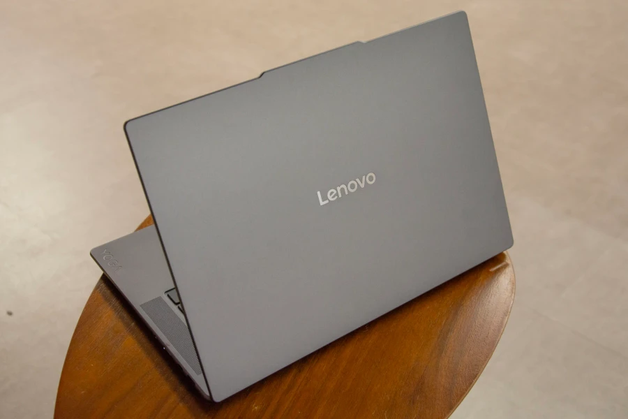 Lenovo Yoga Slim 7i Gen 9 Aura Edition: Bước đột phá với chip Lunar Lake và pin hơn 21 giờ