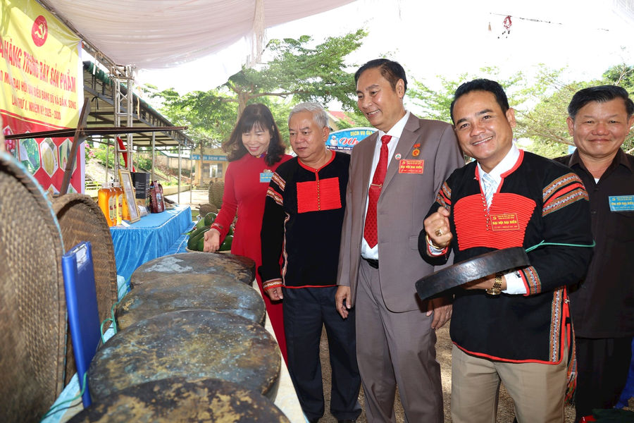 Đắk Song quyết tâm hiện thực hóa mục tiêu xây dựng xã văn hóa