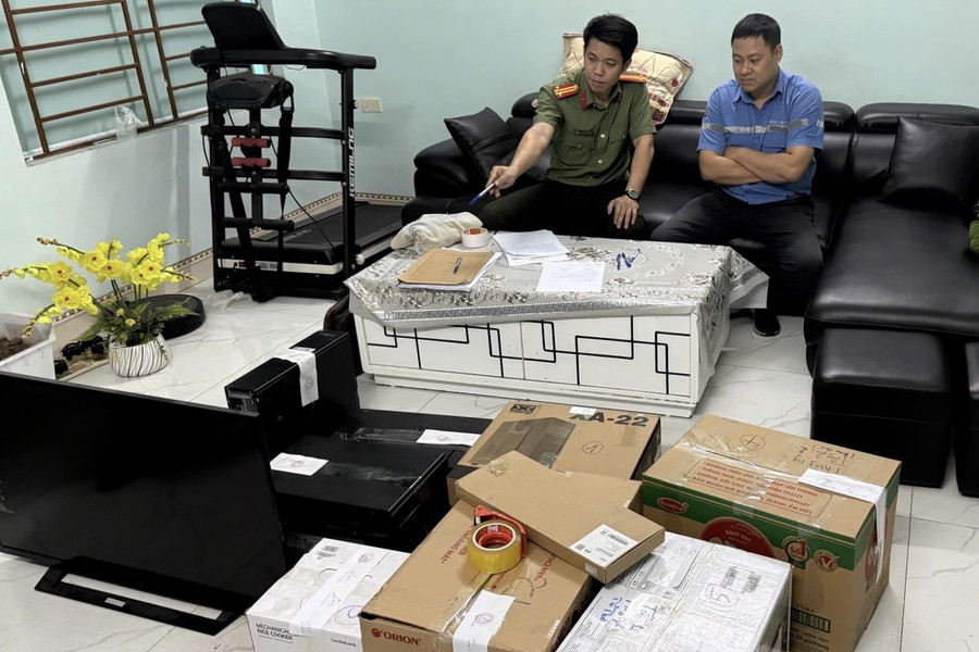 Hưng Yên: Khởi tố thêm 5 bị can làm giả con dấu, tài liệu