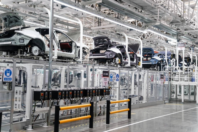 Ngành ô tô Trung Quốc 2025: Tỷ suất lợi nhuận chạm đáy, 70% xe bán lỗ