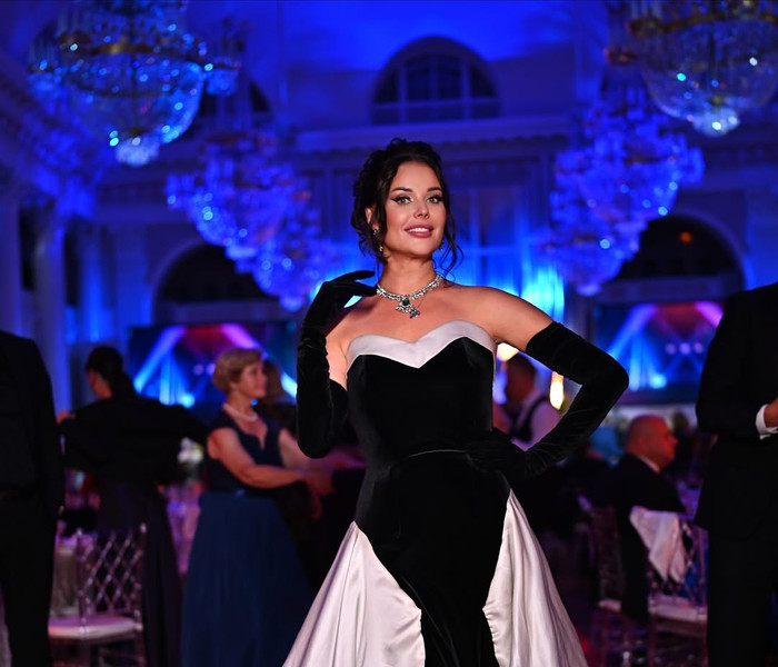 Oxana Fedorova: Nhan sắc và cuộc sống của Hoa hậu Hoàn vũ đẹp nhất mọi thời đại ở tuổi 48
