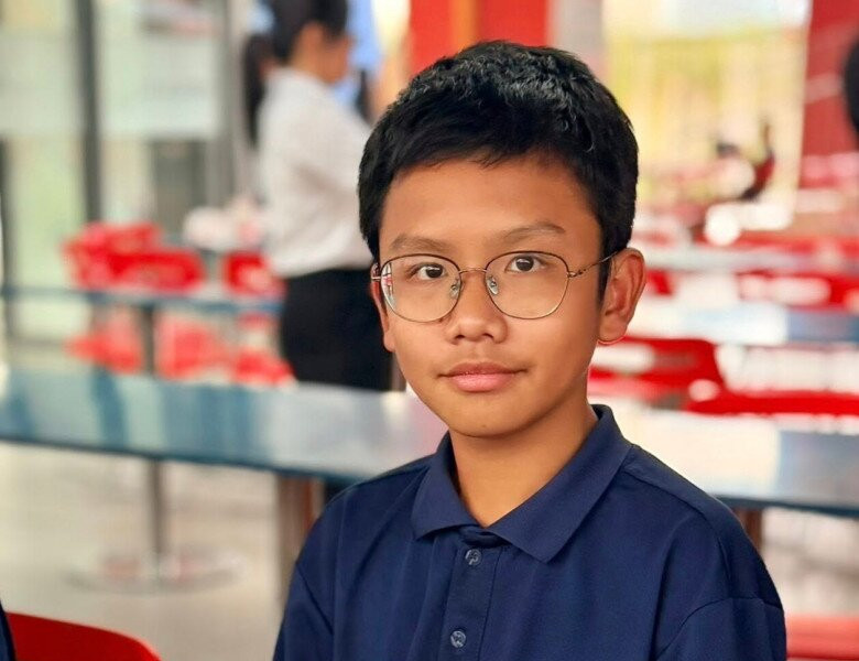 Nguyễn Văn Chung mừng sinh nhật con trai: Quý tử 13 tuổi giống bố như đúc