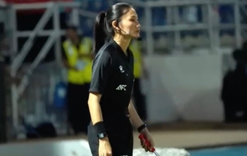 Trọng tài Lào khóa mạng xã hội sau tranh cãi tại chung kết SEA Games 33