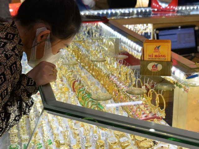 Giá vàng hôm nay 31/12: Vàng miếng, vàng nhẫn, và vàng thế giới lúc 9h30