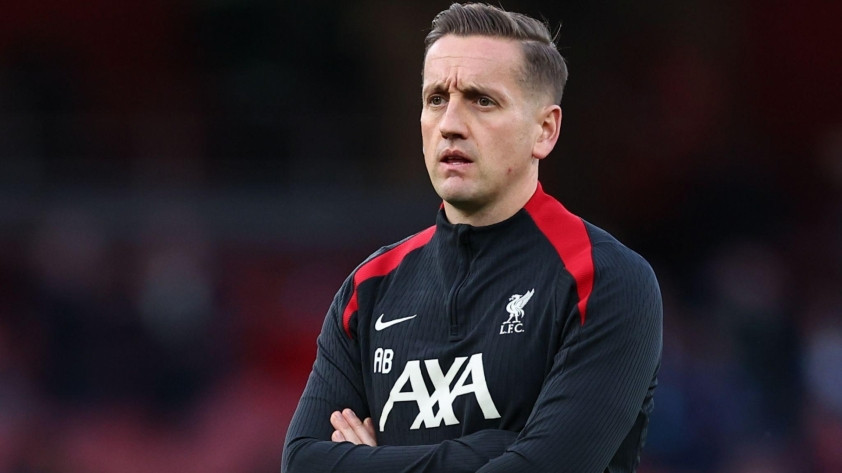 Liverpool sa thải HLV Aaron Briggs: Quyết liệt xóa bỏ 'tử huyệt' bóng chết