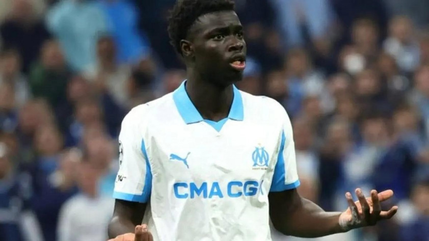 Arsenal và Chelsea đại chiến vì viên ngọc quý 18 tuổi của bóng đá Pháp