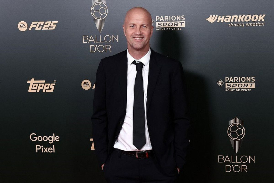 Jordi Cruyff gia nhập Ajax và bài toán 'ghế nóng' tại đội tuyển Indonesia