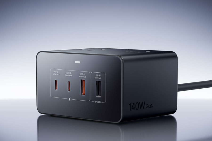 Xiaomi chuẩn bị ra mắt trạm sạc để bàn 140W tích hợp đa cổng và ổ cắm AC
