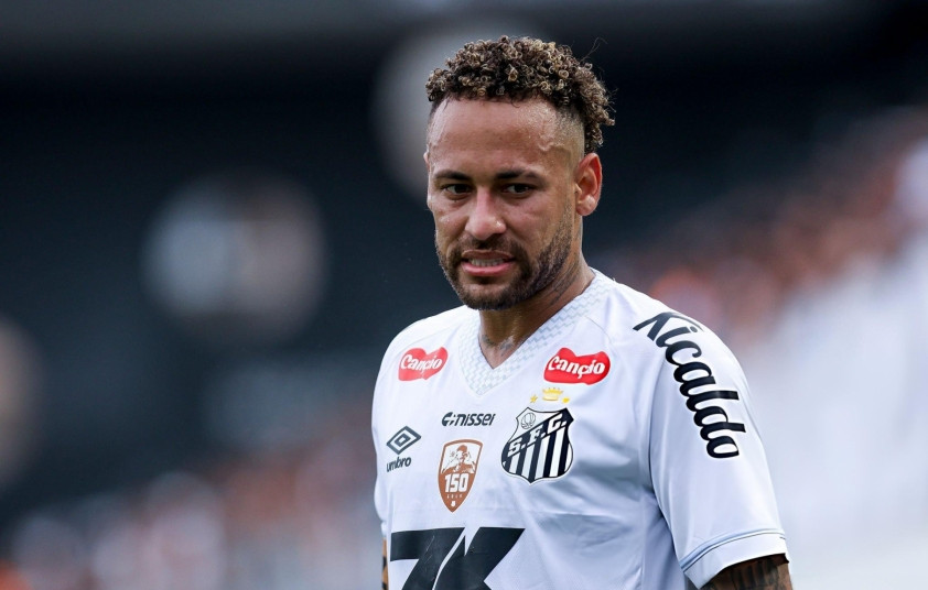 Tin chuyển nhượng 1/1: Neymar chốt tương lai tại Santos, Chelsea ra tối hậu thư cho Enzo Maresca