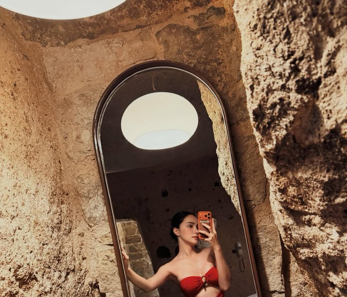 Hoa hậu Hương Giang khoe vóc dáng tại Thổ Nhĩ Kỳ sau sự cố ở Miss Universe