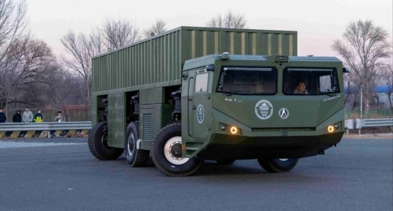 Trung Quốc phát triển xe điện hạng nặng đi ngang hỗ trợ triển khai tên lửa ICBM