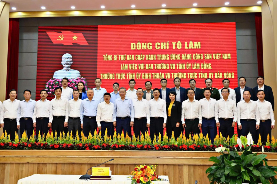 Mùa xuân với Ðảng