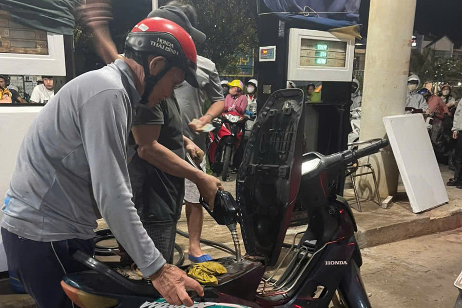 Tạm ứng từ kho dự trữ, Phú Quý khơi thông nguồn xăng dầu