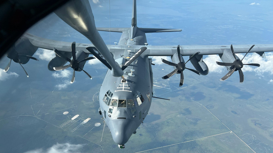 Mỹ triển khai phi đội AC-130J Ghostrider và trực thăng đặc nhiệm đến các căn cứ tại Anh