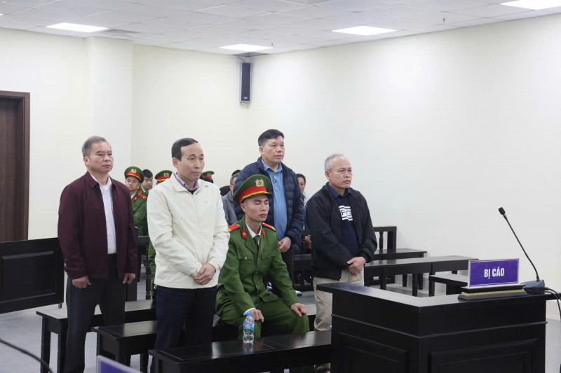 Hai cựu lãnh đạo Ban Quản lý dự án tỉnh Đắk Lắk lĩnh án 8 năm tù vì tội nhận hối lộ