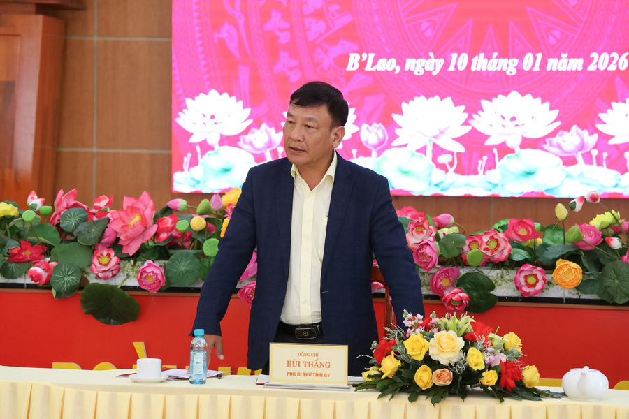 Phó Bí thư Tỉnh ủy Lâm Đồng Bùi Thắng làm việc với Ban Thường vụ Đảng ủy phường B’Lao