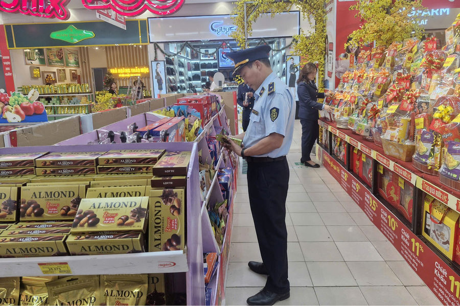 Giữ “sạch” thị trường dịp tết để người dân yên tâm mua sắm