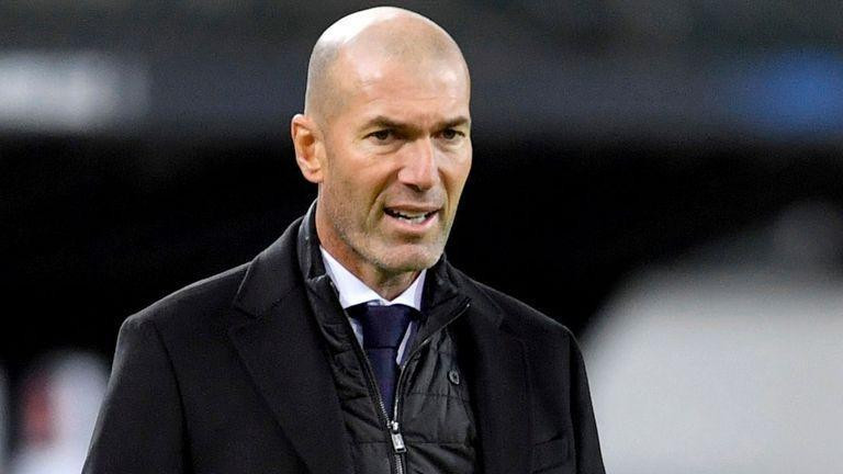 Chuyển nhượng MU 12/1: Zinedine Zidane từ chối Old Trafford, Quỷ đỏ gia hạn 4 trụ cột