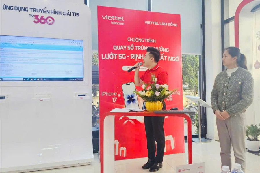 Viettel Lâm Đồng tổ chức chương trình quay số “Lướt 5G – Rinh quà bất ngờ” đợt 3