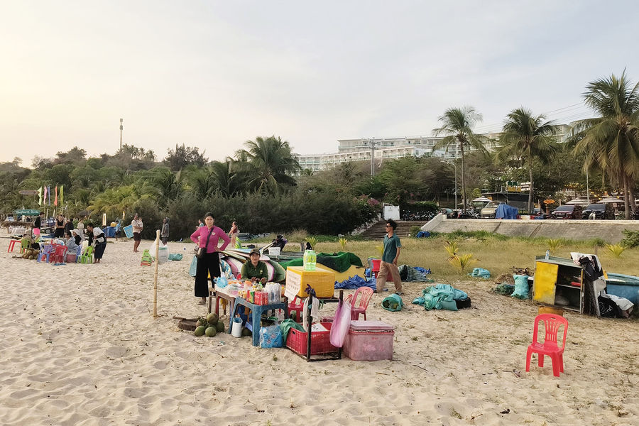 Cần sớm xử lý tình trạng lập chợ tự phát ở Phan Thiết