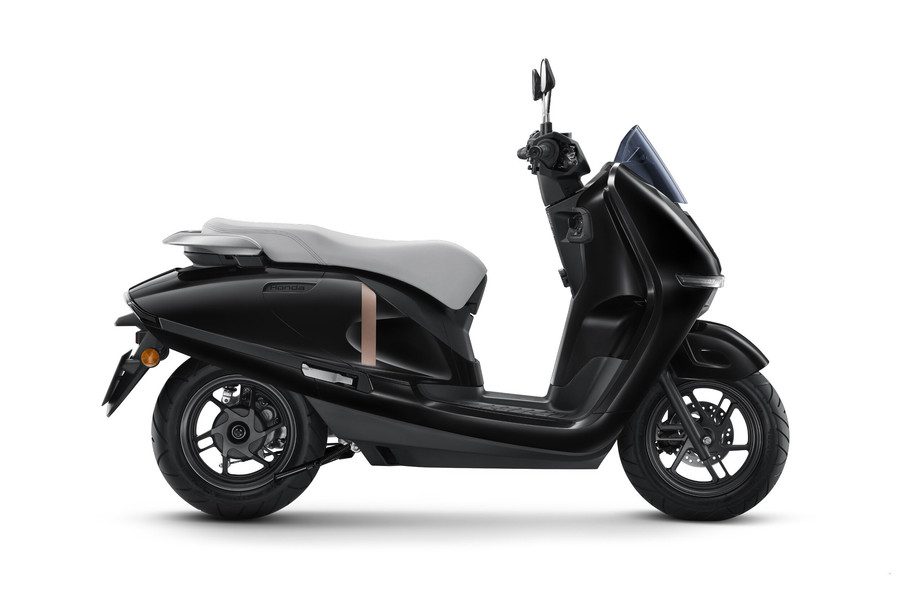 Xe máy điện Nhật Bản Honda UC3 ra mắt, Yamaha NEO’s giảm giá mạnh tại Việt Nam