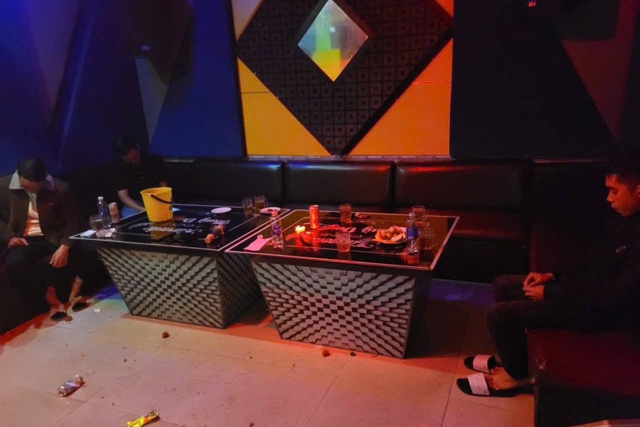 Đà Nẵng: Bắt quả tang nhóm đối tượng tổ chức sử dụng ma túy tại quán karaoke Thùy Duyên