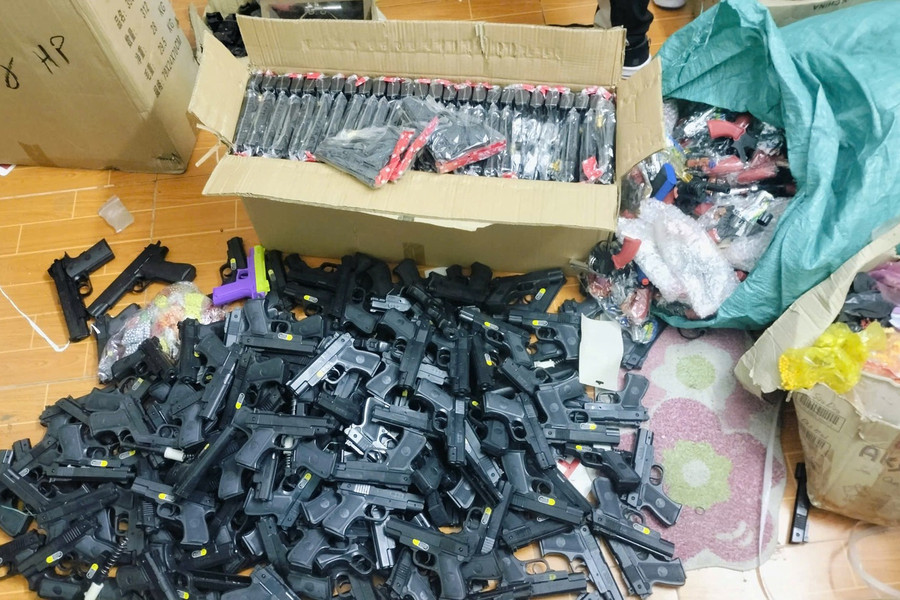 Hải Phòng: Xử lý đối tượng tàng trữ và mua bán trái phép 200 khẩu súng đồ chơi nguy hiểm