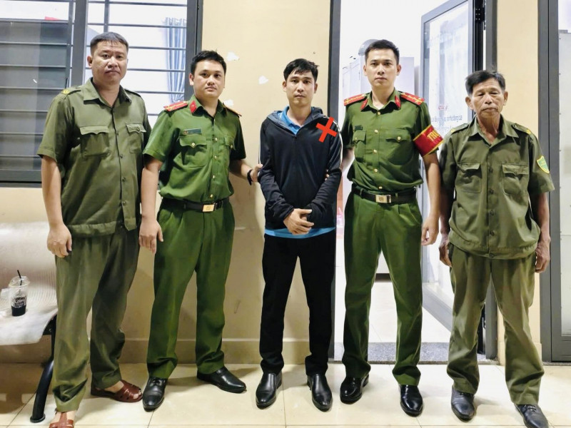 Bắt giữ nhân viên Công ty Cổ phần nhựa Hoa Sen chiếm đoạt gần 150 triệu đồng