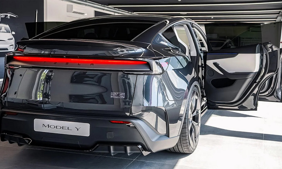 Tesla Model Y 2026 ra mắt phiên bản 7 chỗ: Thêm tùy chọn ghế phụ và nâng cấp màn hình 16 inch