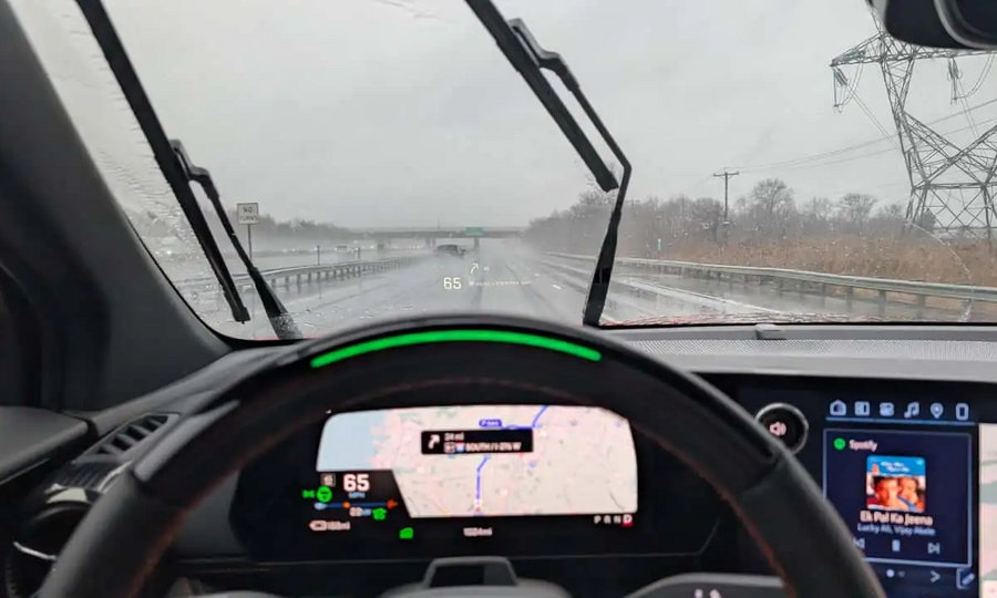 GM Super Cruise: Trải nghiệm hệ thống lái rảnh tay trên Chevy Blazer EV SS
