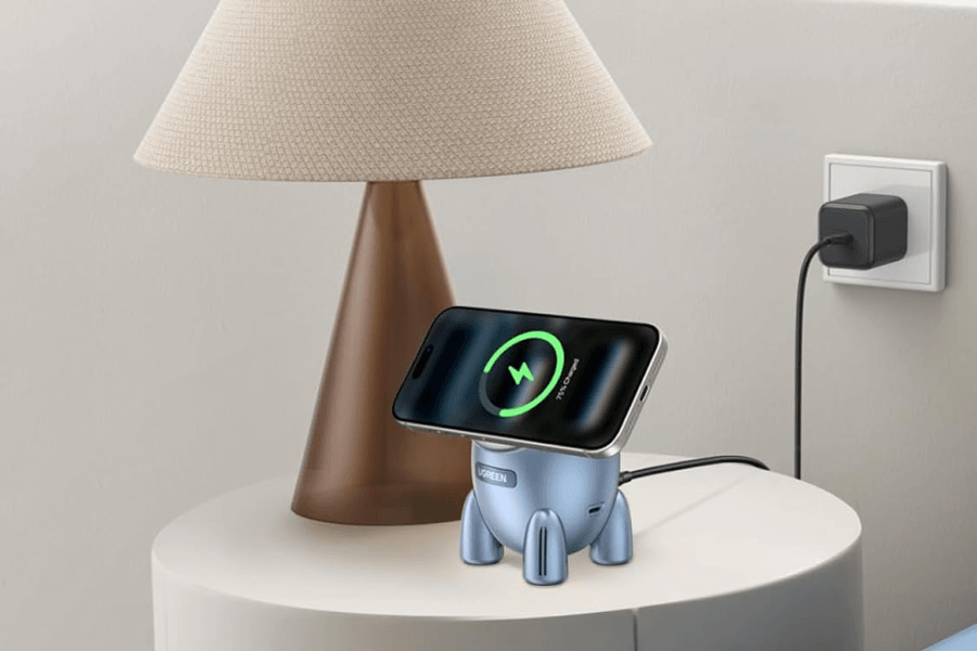 Ugreen ra mắt sạc không dây hình tên lửa hỗ trợ chuẩn Qi2 25W cho iPhone 17